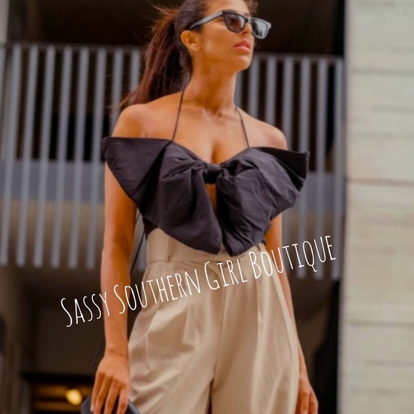 ⭐🆕 Black Bow Top - Picture 3 of 11
